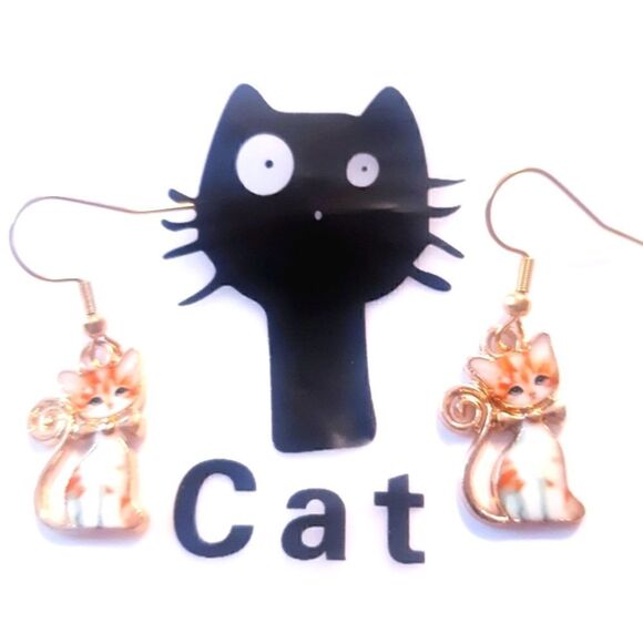 Kitty Cat Orange Tabby Small Dangling Earrings - Picture 6 of 6